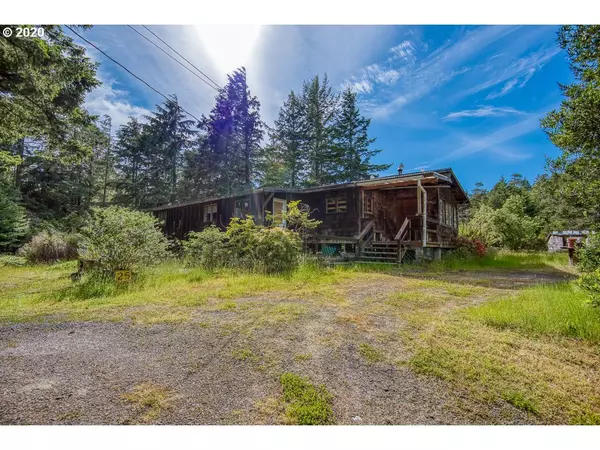 12897 Wildwood, North Bend, OR 97459