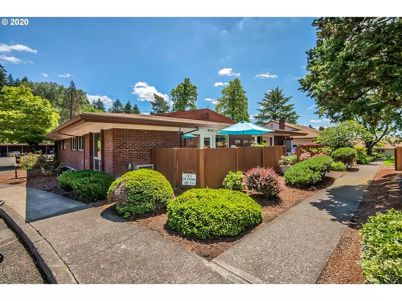 11470 SW CROWN DR #2, King City, OR 97224