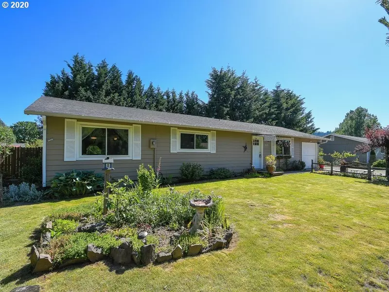 405 E CLARK ST, Yacolt, WA 98675