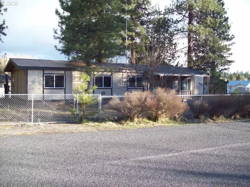 305 CHARLEY AVE, Chiloquin, OR 97624