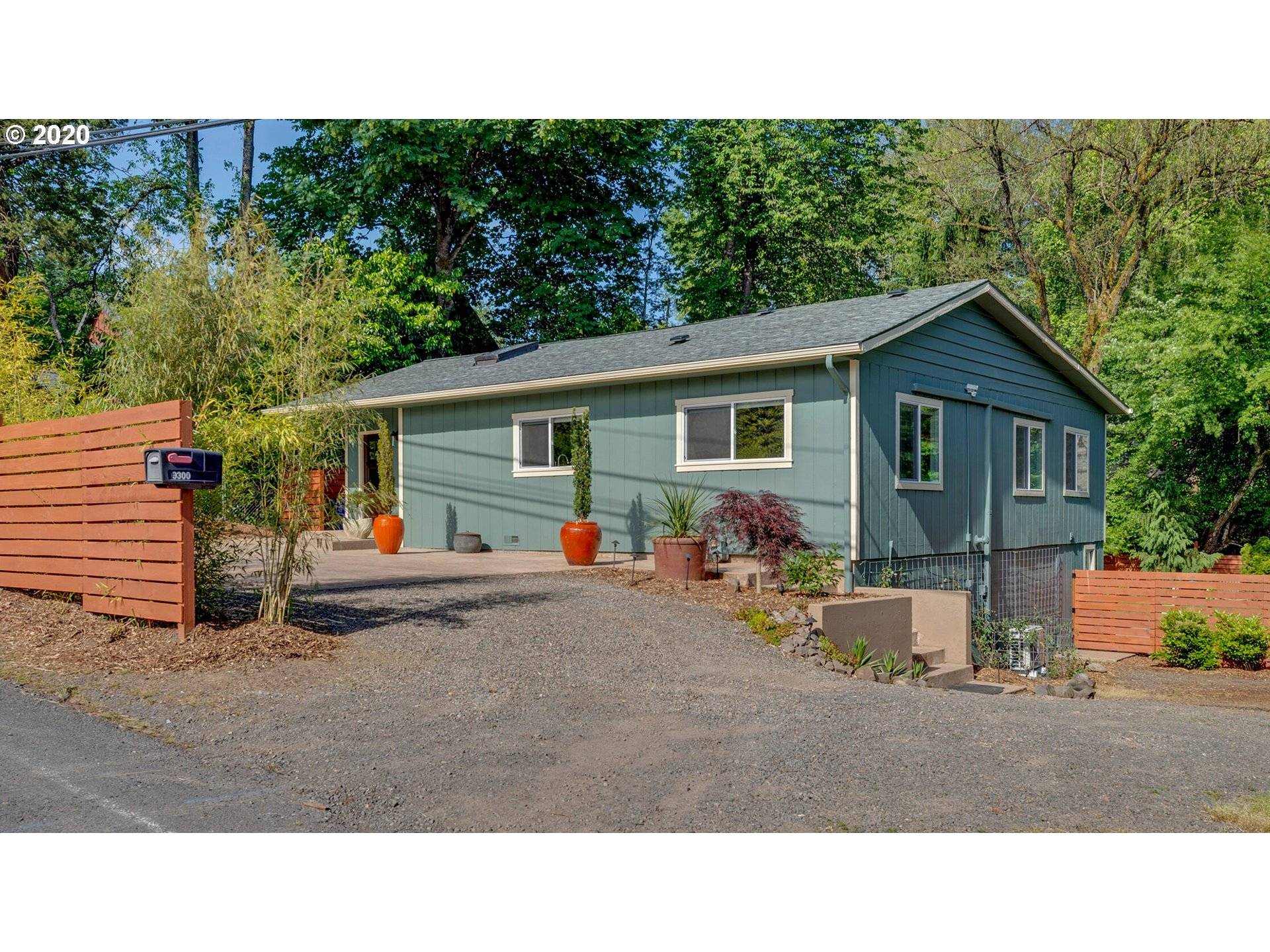 9300 SW TERWILLIGER BLVD, Portland, OR 97219