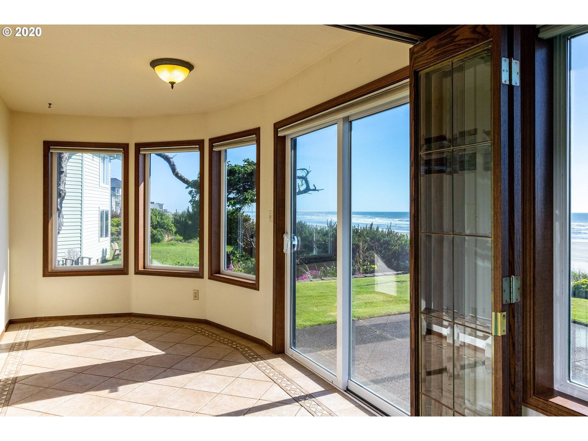 Waldport, OR 97394,4986 SW SURF PINES LN