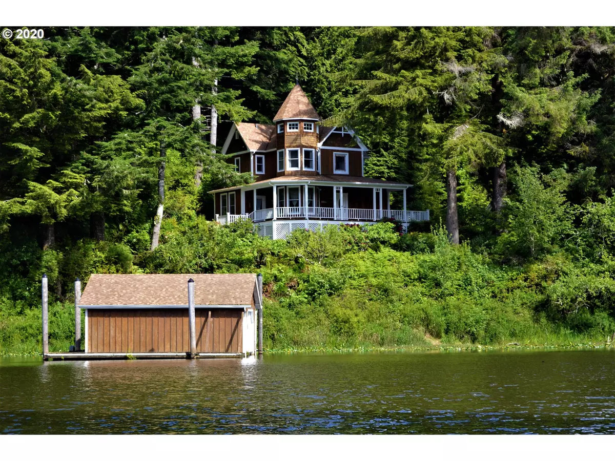 Lakeside, OR 97449,2732 S Ten Mile Lake