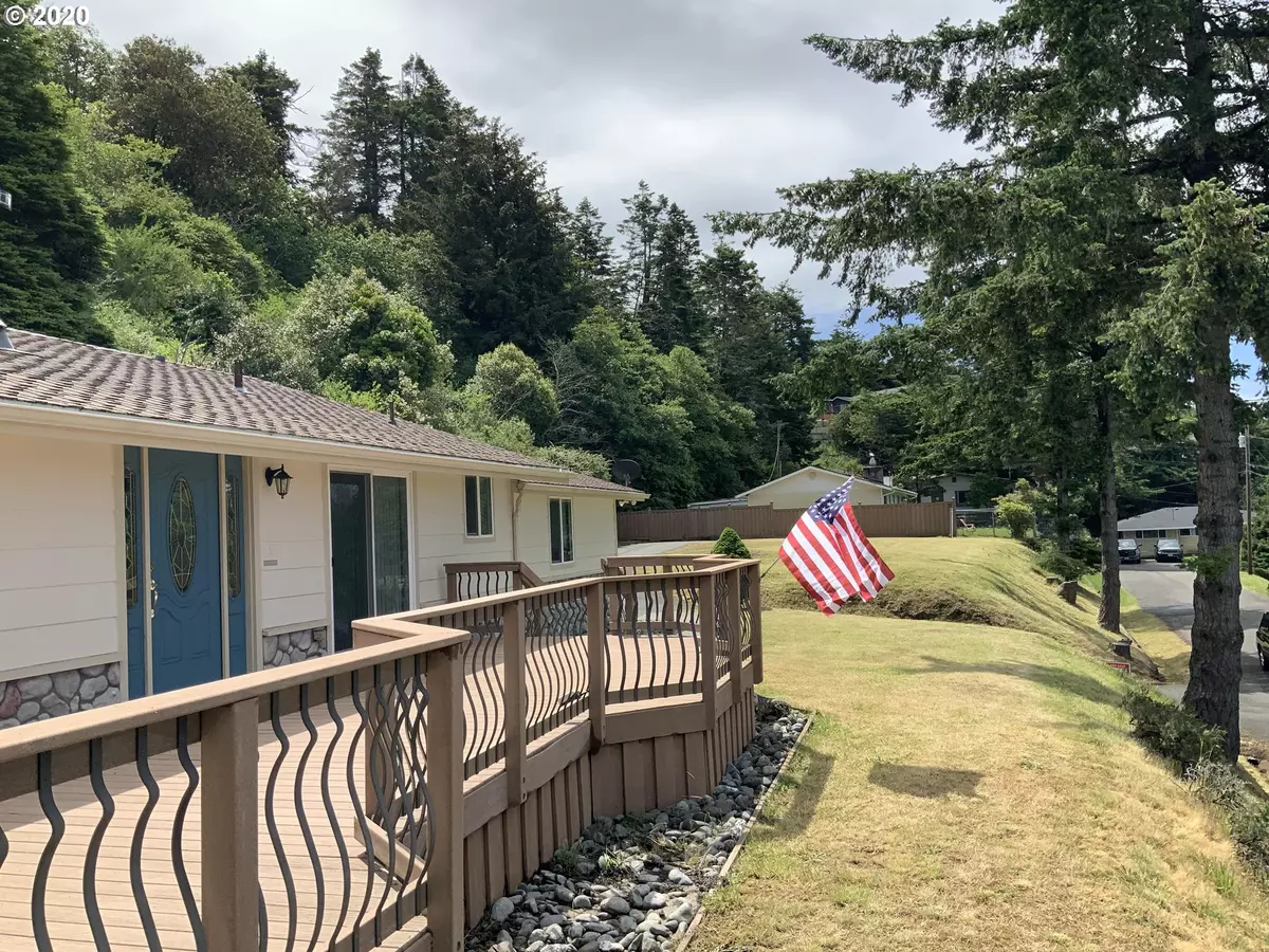 Gold Beach, OR 97444,94287 JUNE ST