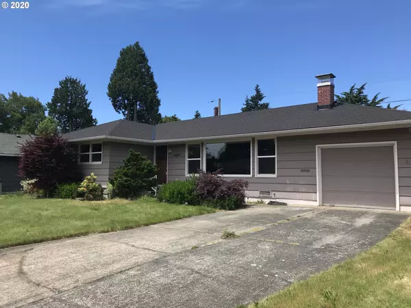 4867 SE FIELDCREST ST, Milwaukie, OR 97222