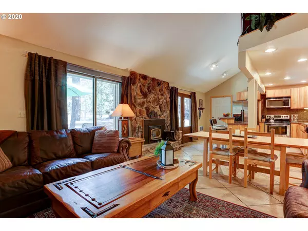 Sunriver, OR 97707,17897 LOFTY LN