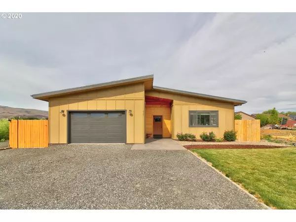 619 3rd ST, Dallesport, WA 98617