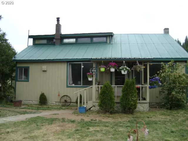 1527 HWY 97, Goldendale, WA 98620