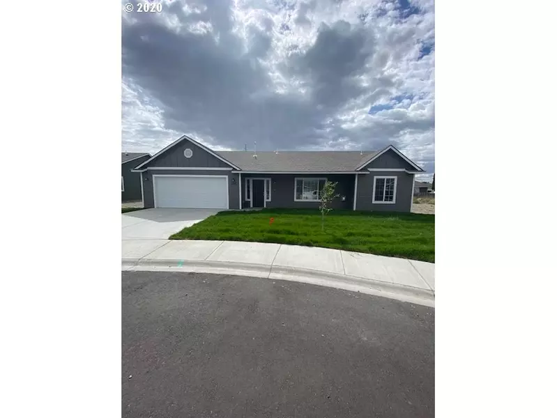 2516 Kite PL, Umatilla, OR 97882