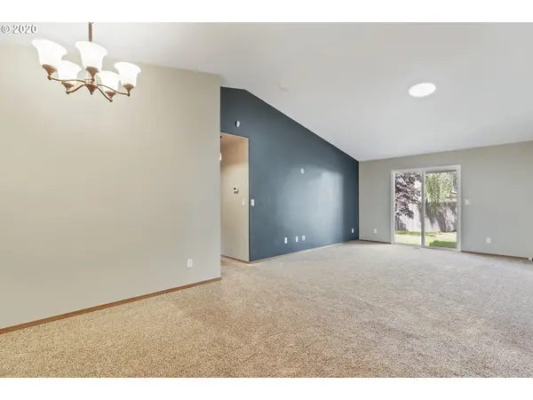 371 ELMA CT, Salem, OR 97301