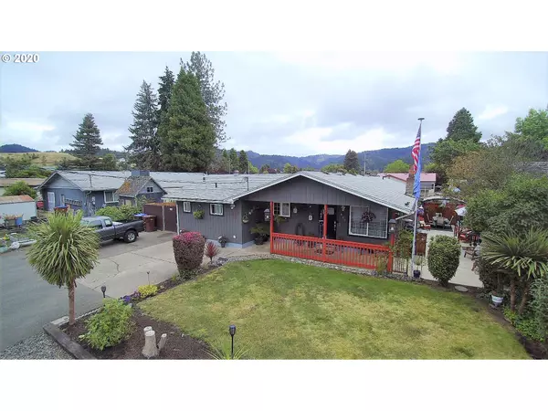 868 NE BROADWAY ST, Myrtle Creek, OR 97457