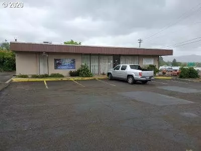 161 NE MAIN ST, Winston, OR 97496