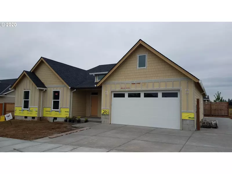 2051 SE 11TH AVE, Canby, OR 97013