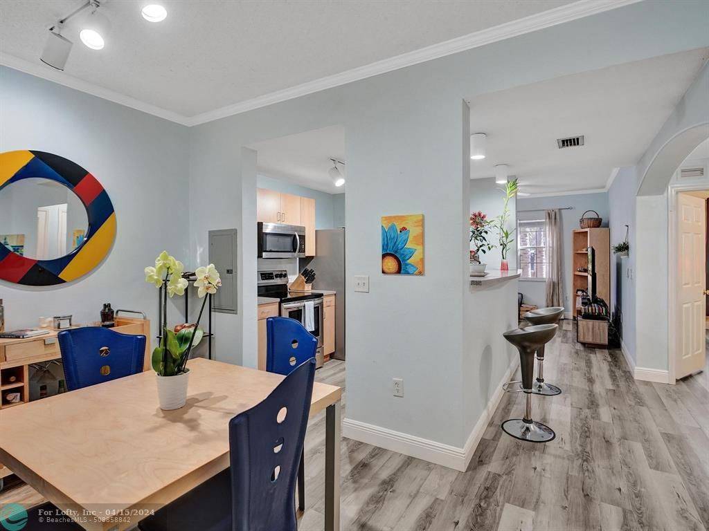 Fort Lauderdale, FL 33301,533 NE 3rd Ave  #116
