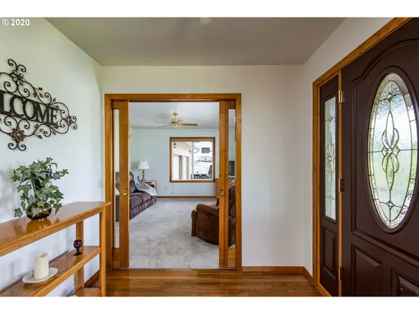 Eugene, OR 97405,86639 LORANE HWY