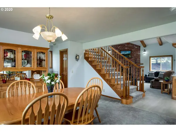 Eugene, OR 97405,86639 LORANE HWY