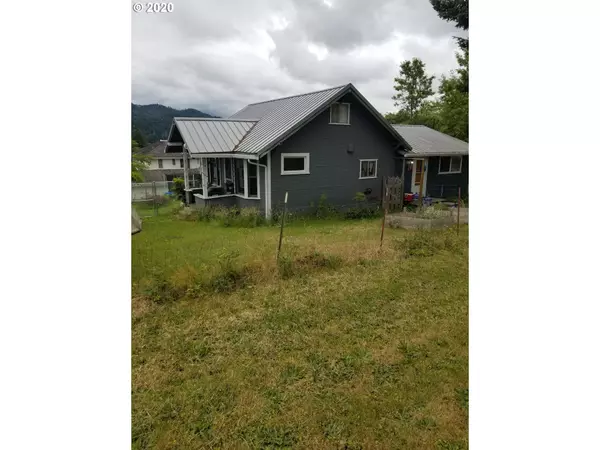 Sutherlin, OR 97479,525 N UMPQUA ST