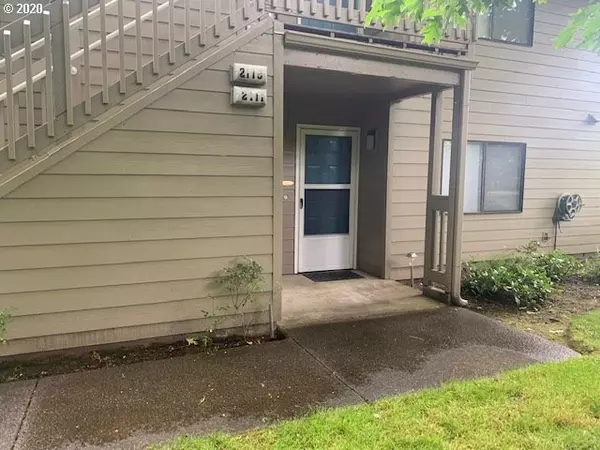 Eugene, OR 97401,2111 LAKE ISLE CT