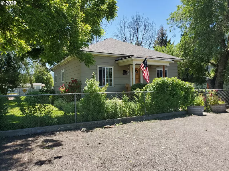 602 DIVISION AVE, La Grande, OR 97850