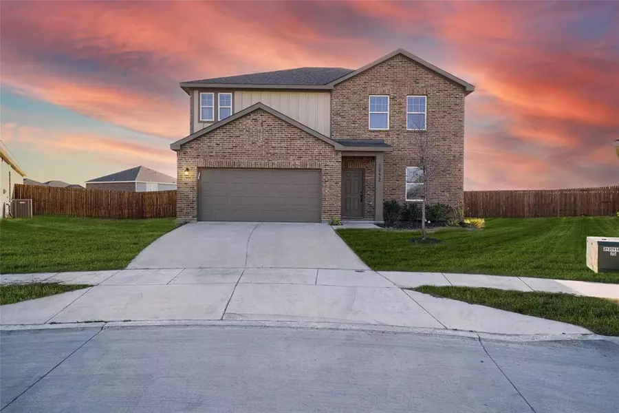 10272 Garran Lane, Fort Worth, TX 76036