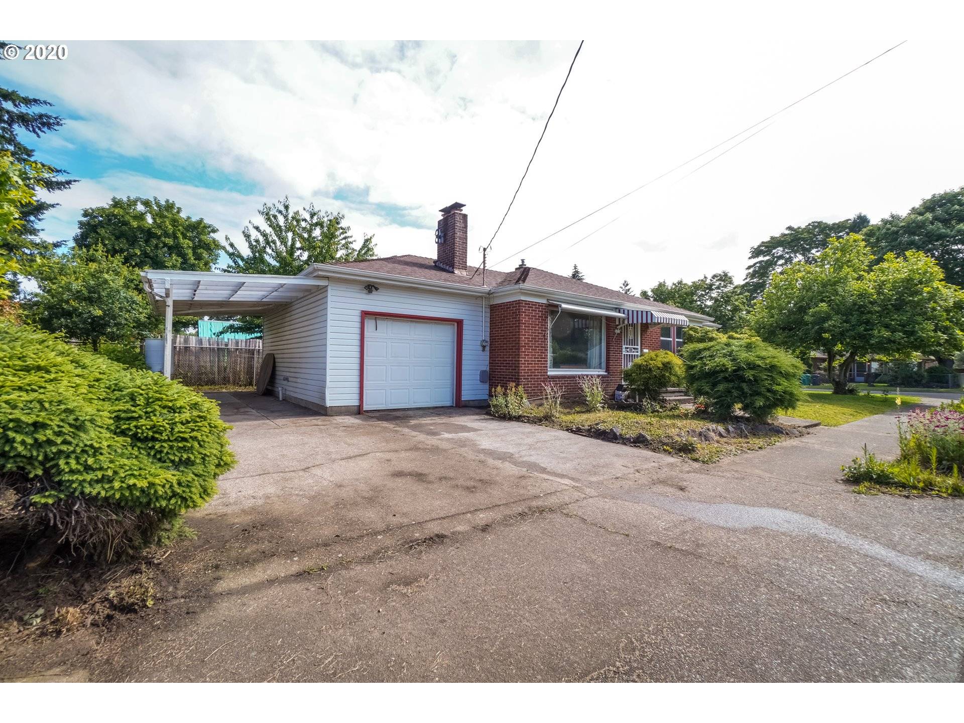 8535 SE MAIN ST, Portland, OR 97216