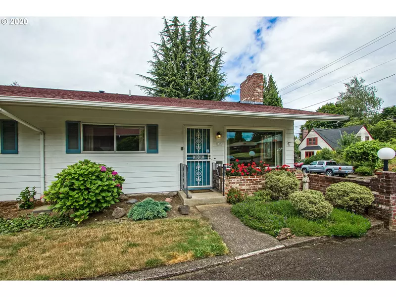 115 SE 52ND AVE, Portland, OR 97215