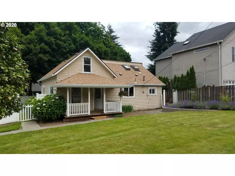 704 BUXTON AVE, Troutdale, OR 97060