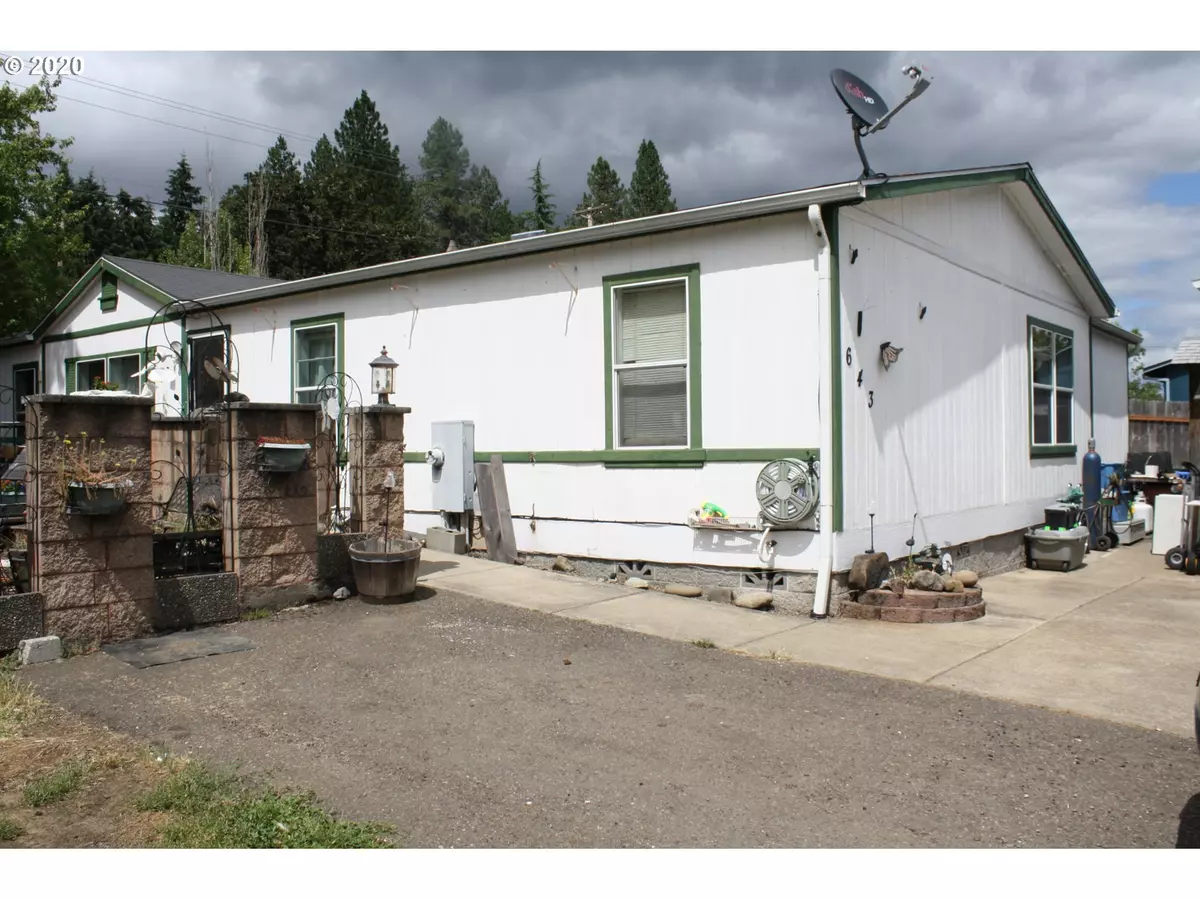 Sutherlin, OR 97479,643 W SECOND AVE