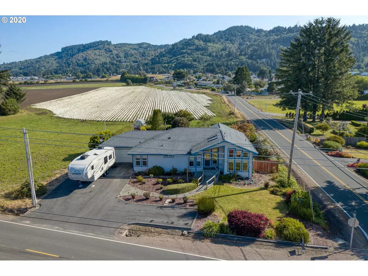 Brookings, OR 97415,15595 OCEANVIEW DR