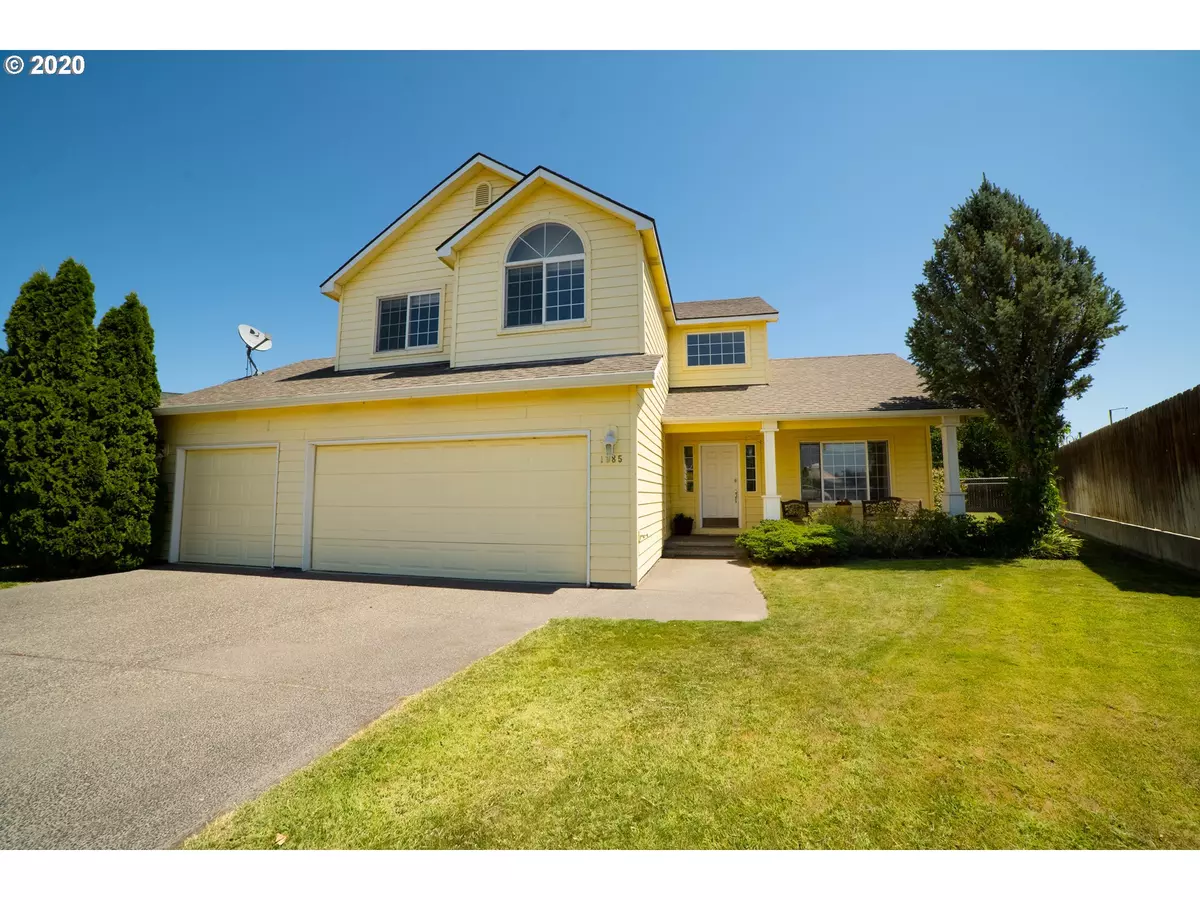 Hermiston, OR 97838,1085 SE VIEW CIR