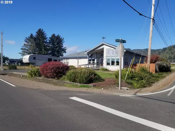 Brookings, OR 97415,15595 OCEANVIEW DR