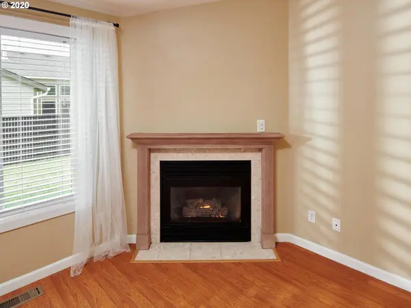 2146 SE 174TH AVE, Portland, OR 97233