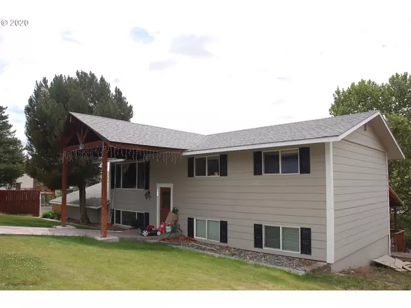 160 ROCK ST, Heppner, OR 97836