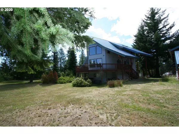 61 Dean RD, Trout Lake, WA 98650