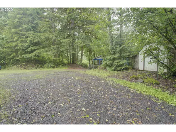 Washougal, WA 98671,911 MATHEWS RD