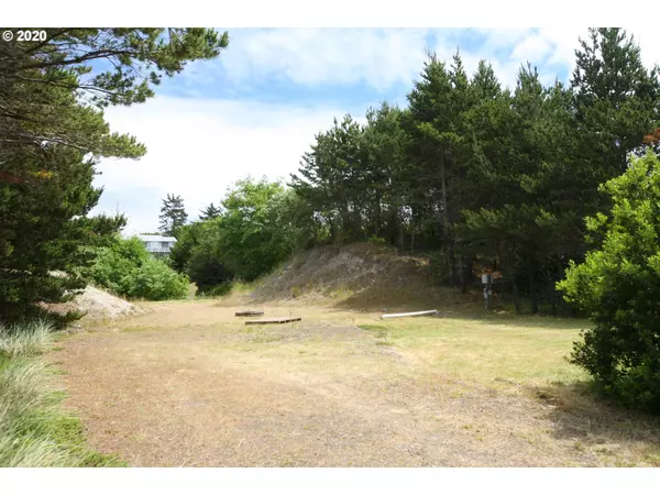 Ocean Park, WA 98640,35116 I ST