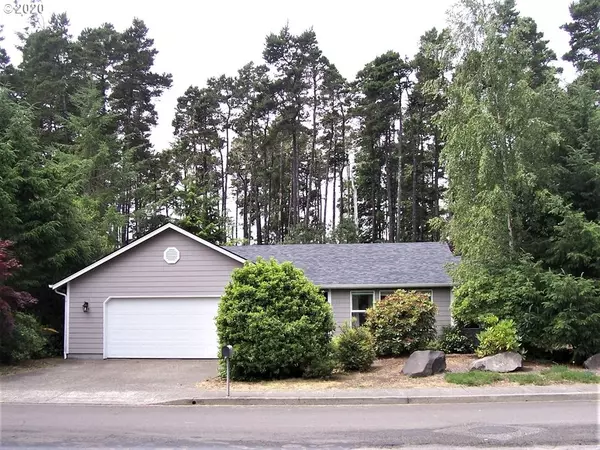 2255 UPAS PL, Florence, OR 97439