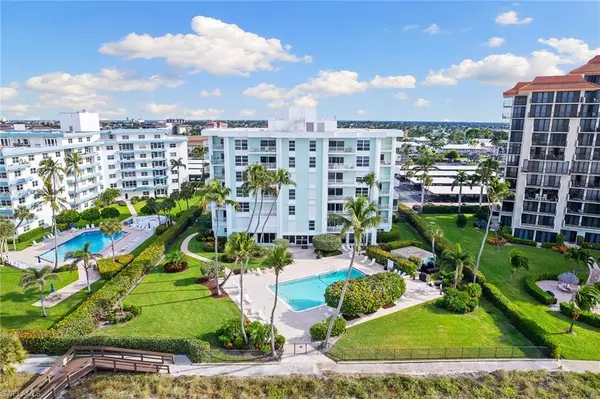 500 Saturn CT #21, Marco Island, FL 34145