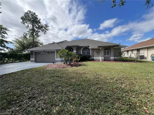 Naples, FL 34110,11105 Palmetto Ridge DR