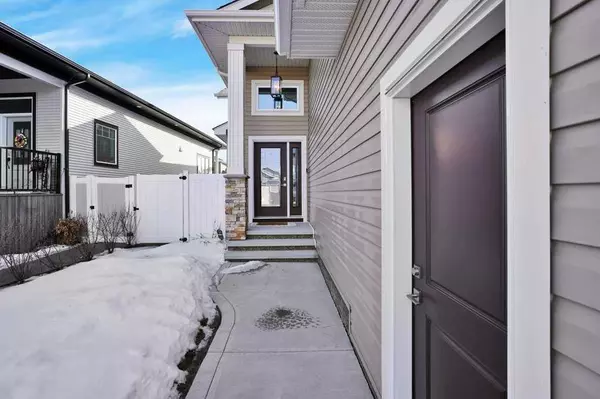 Red Deer, AB T4R 3G7,156 Lazaro Close