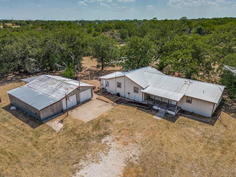 207 County Road 3597, Boyd, TX 76023