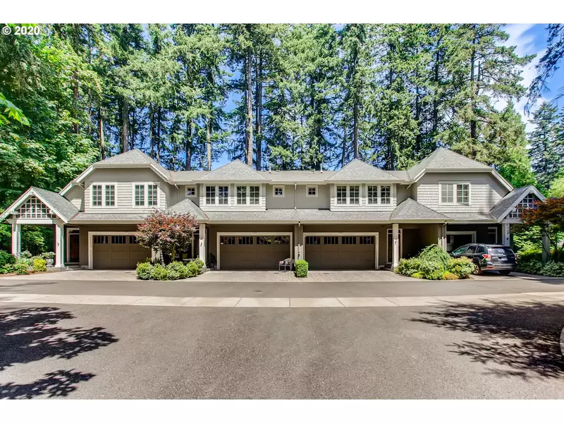 4403 OAKRIDGE RD, Lake Oswego, OR 97035