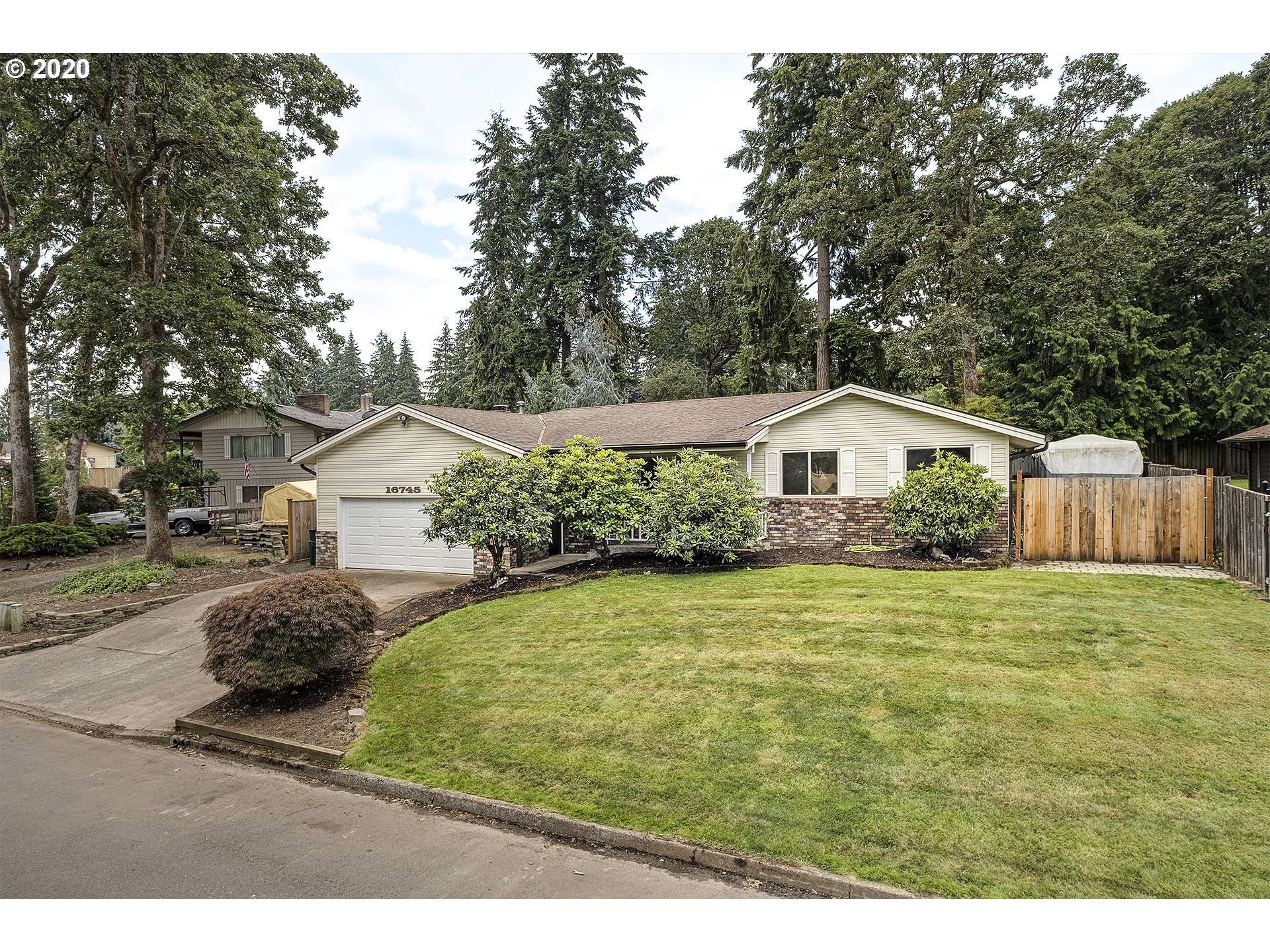 Gladstone, OR 97027,16745 BUCKINGHAM DR