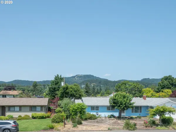 1433 YOLANDA AVE, Springfield, OR 97477