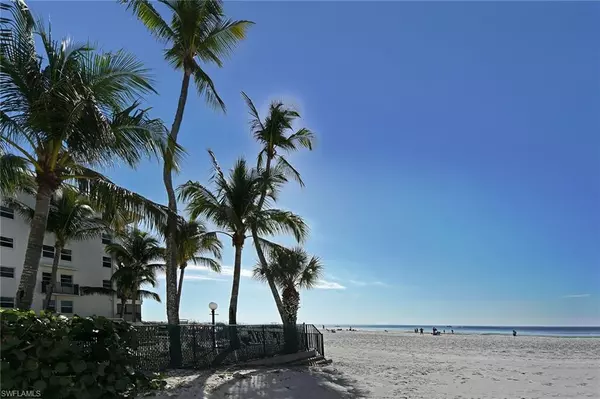 Fort Myers Beach, FL 33931,2580 Estero BLVD 35