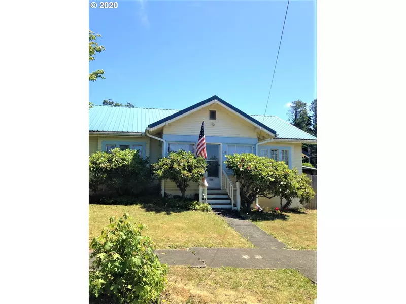 142 N HENRY, Coquille, OR 97423