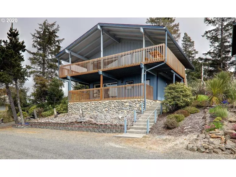 31012 J PL, Ocean Park, WA 98640