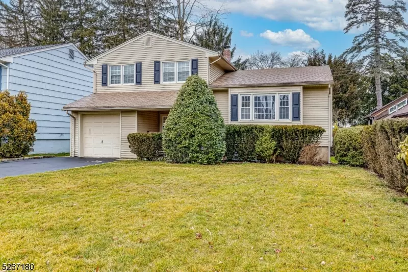 2335 Lyde Place, Scotch Plains Twp., NJ 07076