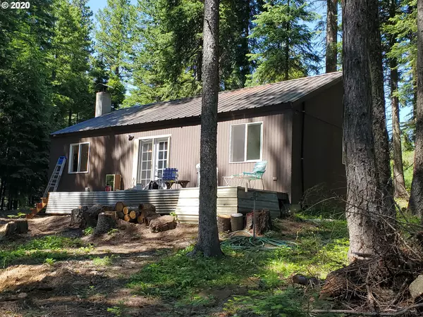 Weston, OR 97886,60548 CHALET LN