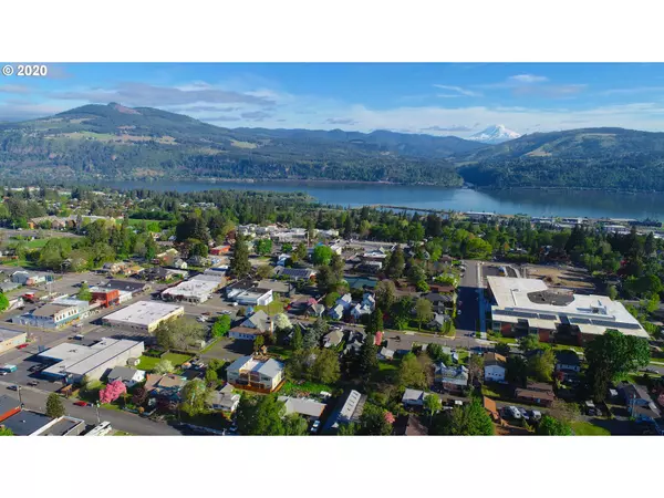 Hood River, OR 97031,1024 Hull